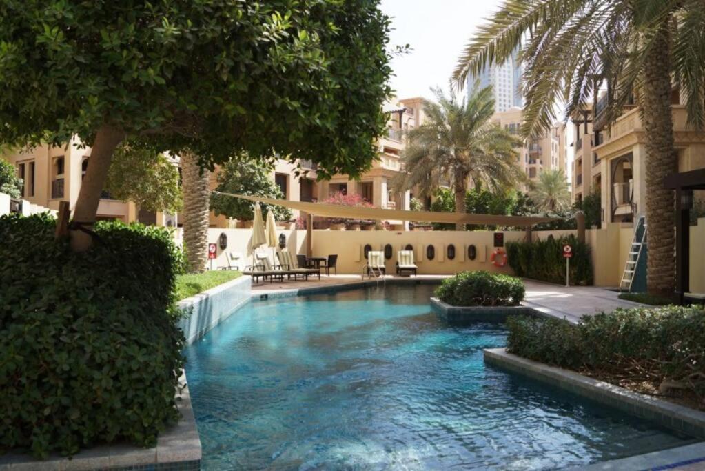 Brand New Furniture . Close To Dubai Mall. Exterior photo